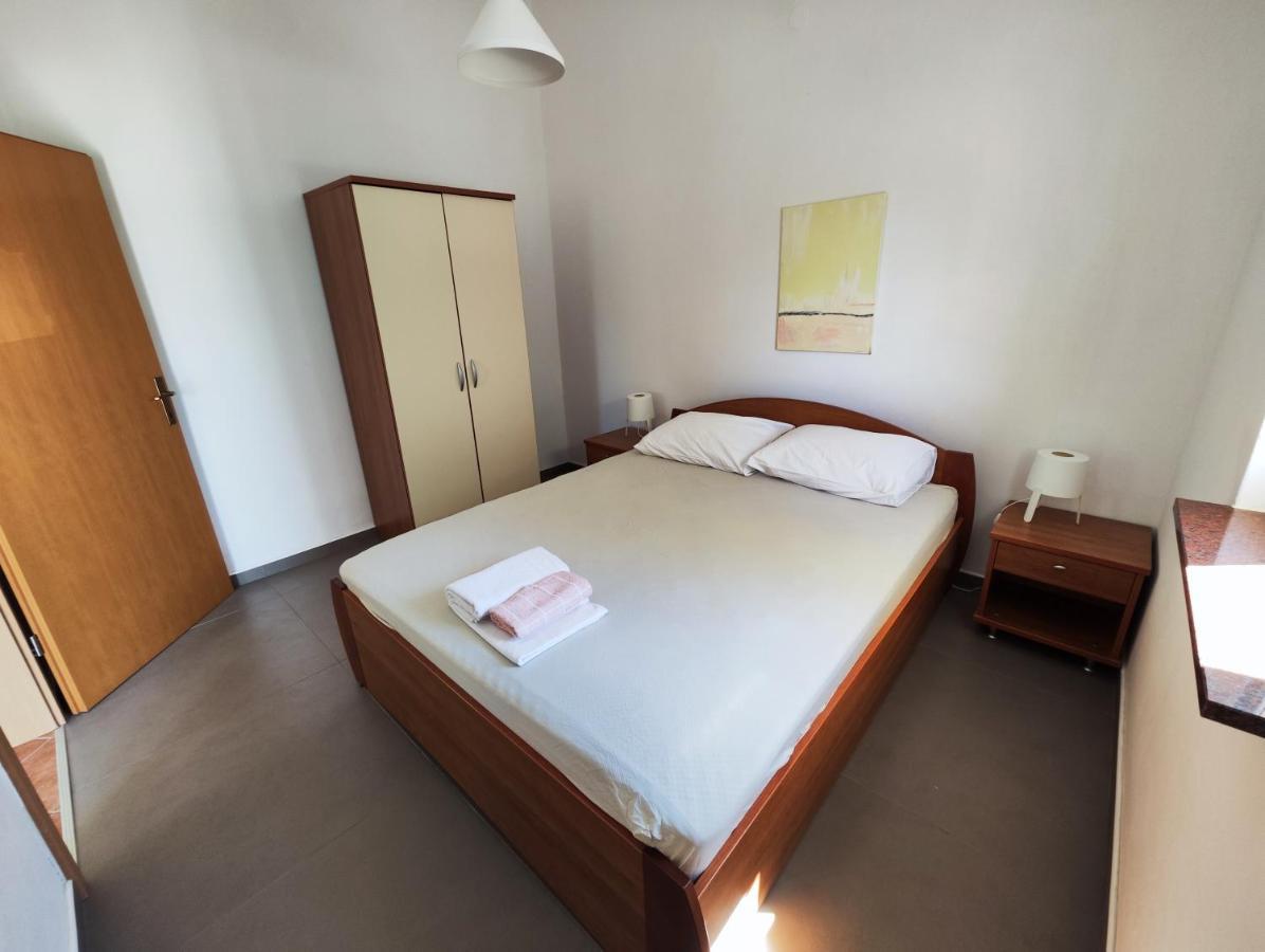 Villa Lavender House Mandre Esterno foto